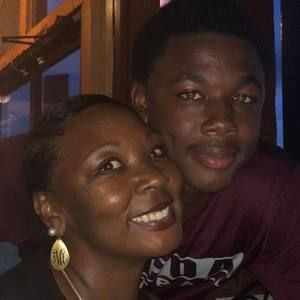 Meet your Posher, Frenchie-waters